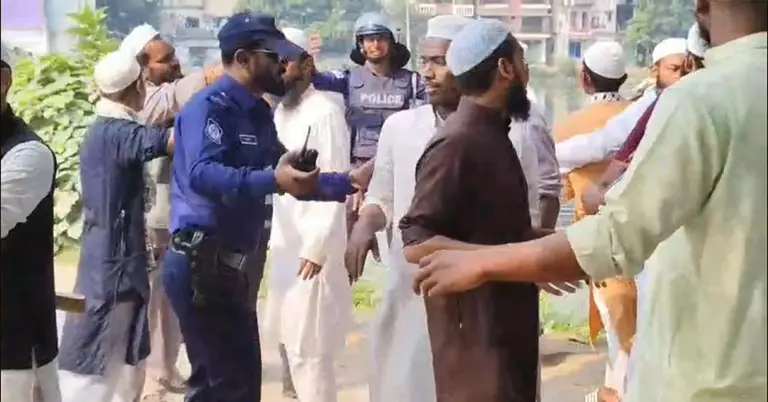 বাউল সমর্থকদের ওপর তৌহিদী জনতার হামলা